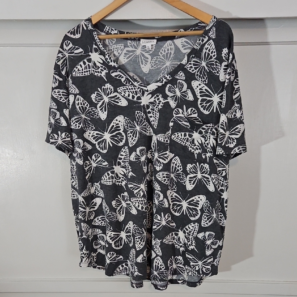 Gray and White Top with Butterfly Print EUC